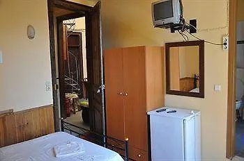 κυδωνία Πανσιόν